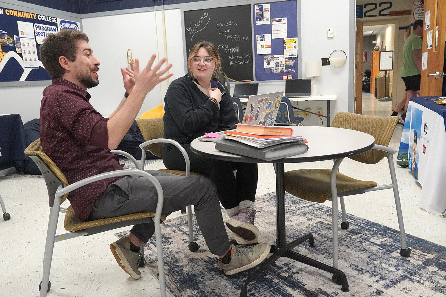 EOU's Peter Larson works with La Grande High School senior Elizabeth Taylor to fill out her EOU Application.